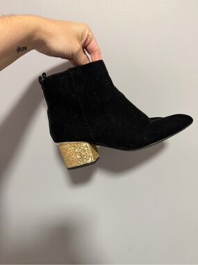 Liz Claiborne Black Suede Ankle Boots with Gold Glitter Heel